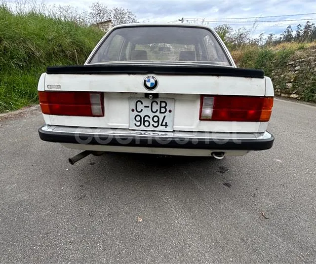 MRM Luxury Cars BMW e30 318i pre