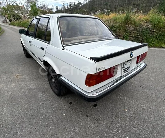 MRM Luxury Cars BMW e30 318i pre